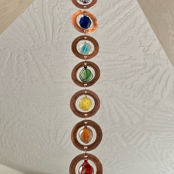 ARTISAN Chakra Sun Catcher Frosted Marble Hammered Copper Rainbow Colors - Picture 8 of 8